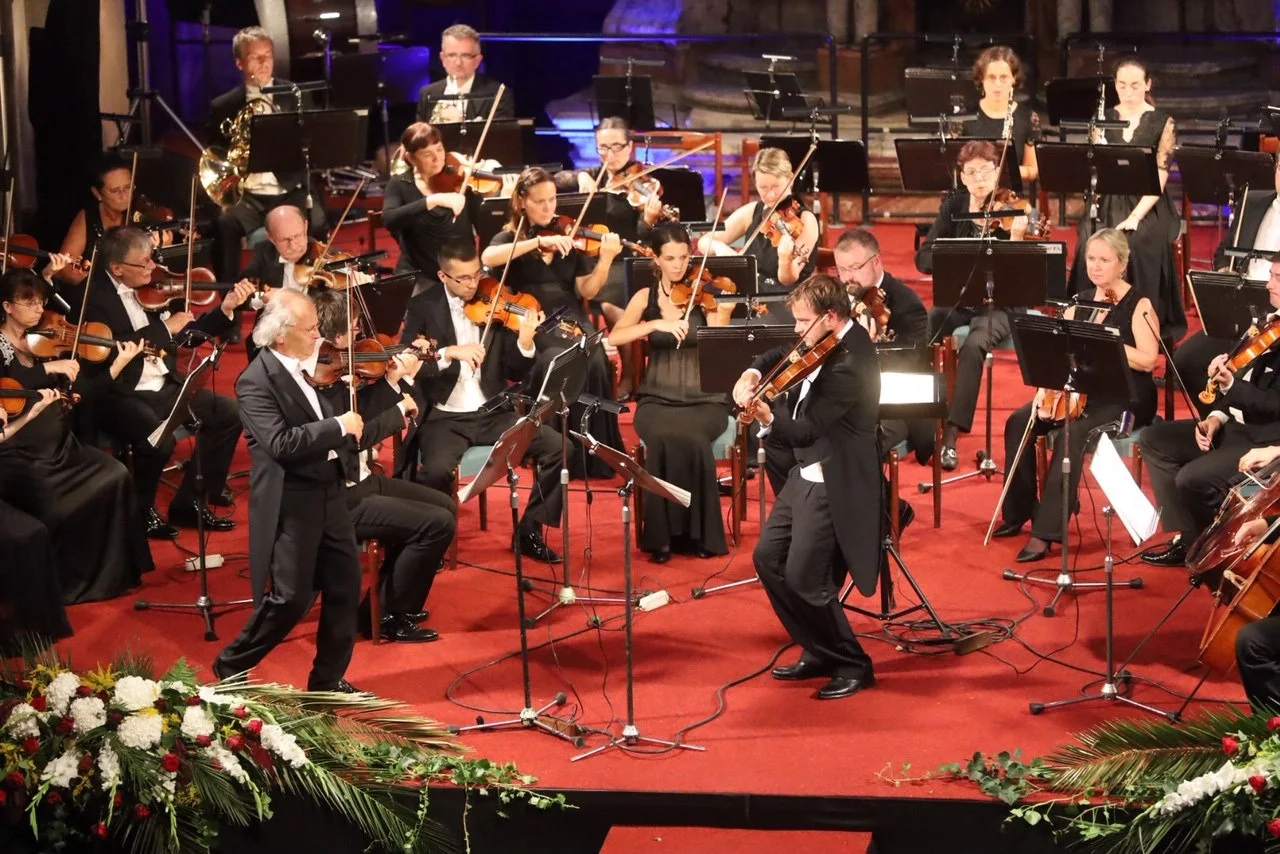 Concert with a symphony orchestra